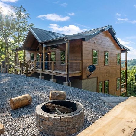 New / 3 King Suites / Sleeps12 / View / 5 Mi To Pf / Hot Tub Сев'єрвілл Екстер'єр фото