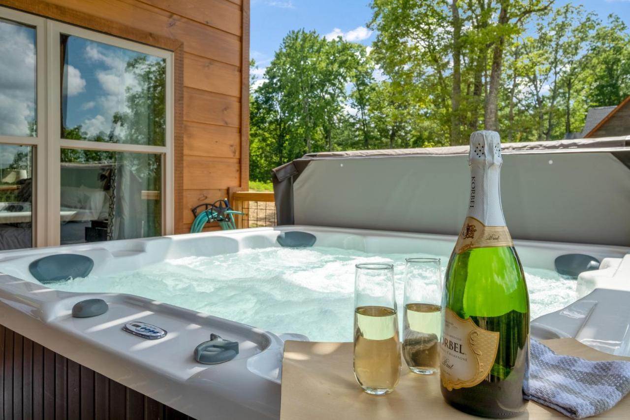 New / 3 King Suites / Sleeps12 / View / 5 Mi To Pf / Hot Tub Сев'єрвілл Екстер'єр фото