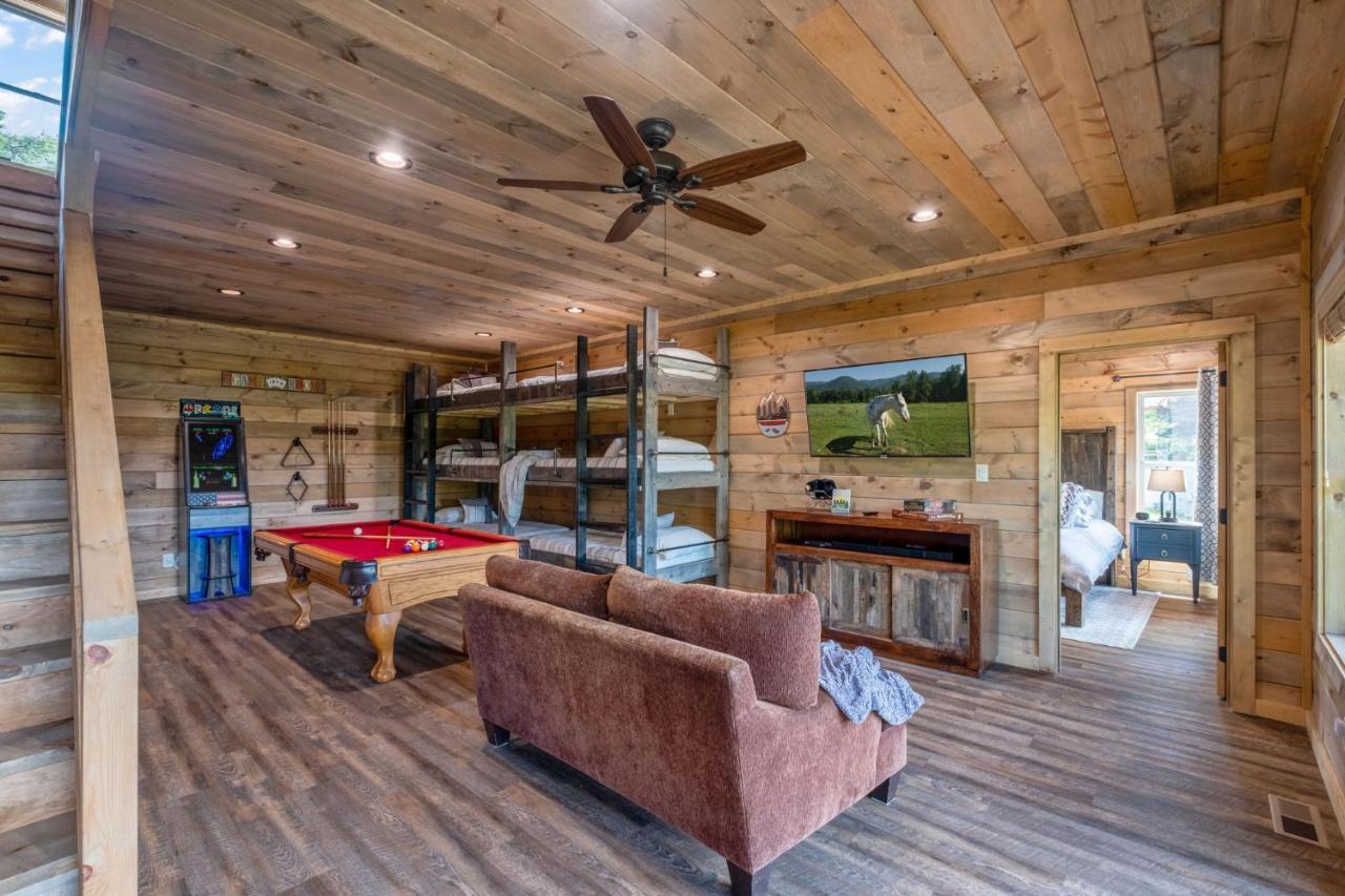New / 3 King Suites / Sleeps12 / View / 5 Mi To Pf / Hot Tub Сев'єрвілл Екстер'єр фото