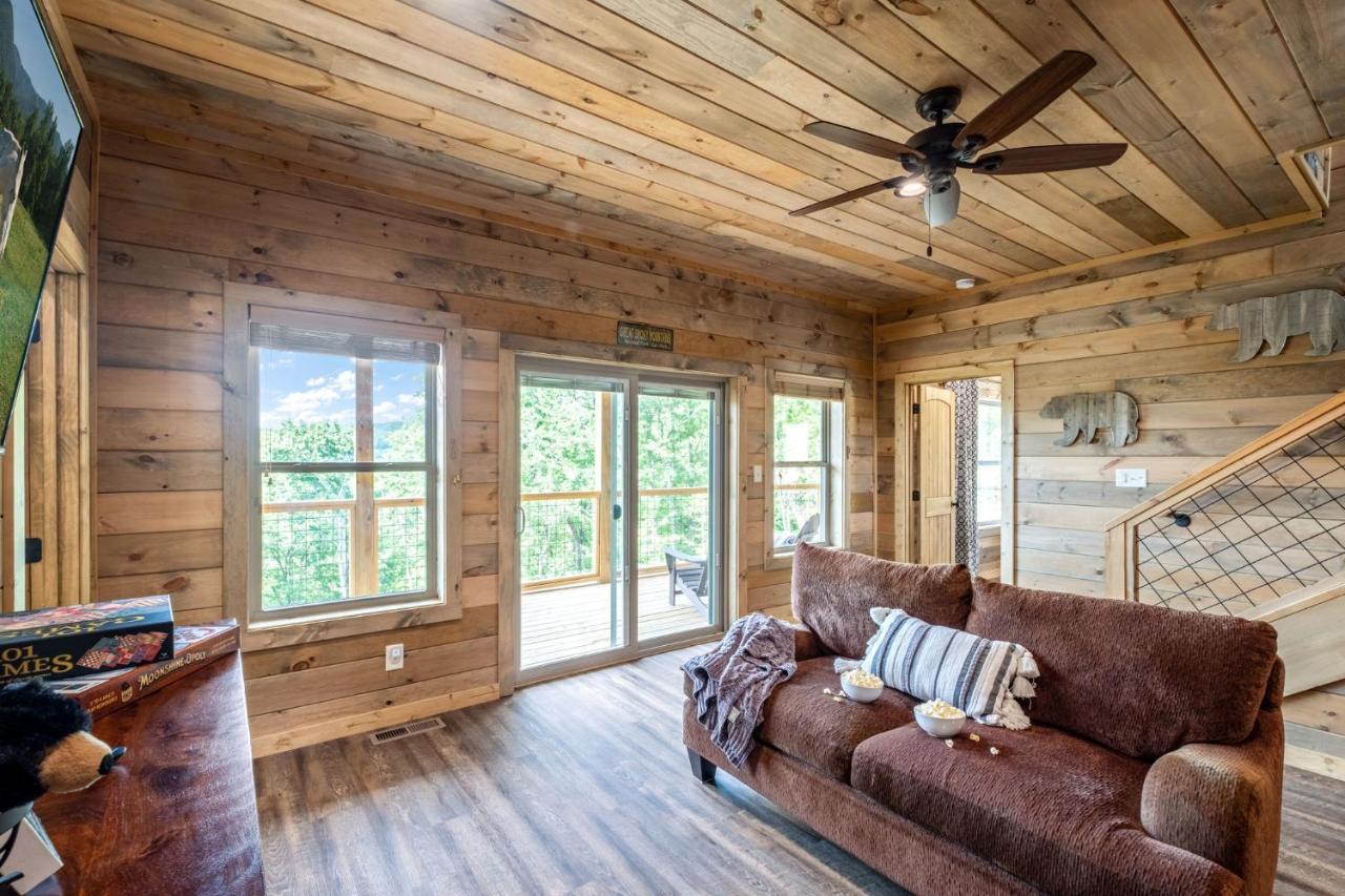 New / 3 King Suites / Sleeps12 / View / 5 Mi To Pf / Hot Tub Сев'єрвілл Екстер'єр фото