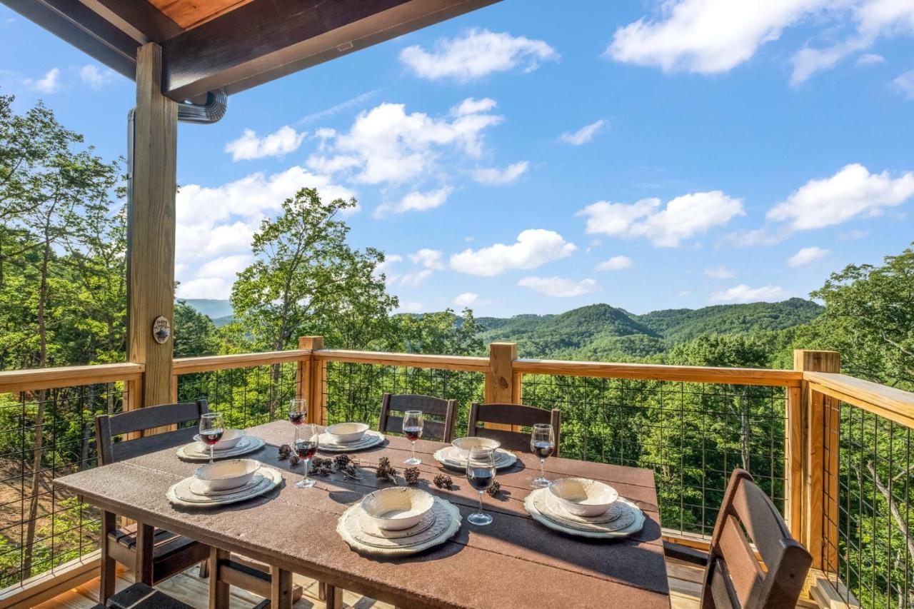 New / 3 King Suites / Sleeps12 / View / 5 Mi To Pf / Hot Tub Сев'єрвілл Екстер'єр фото