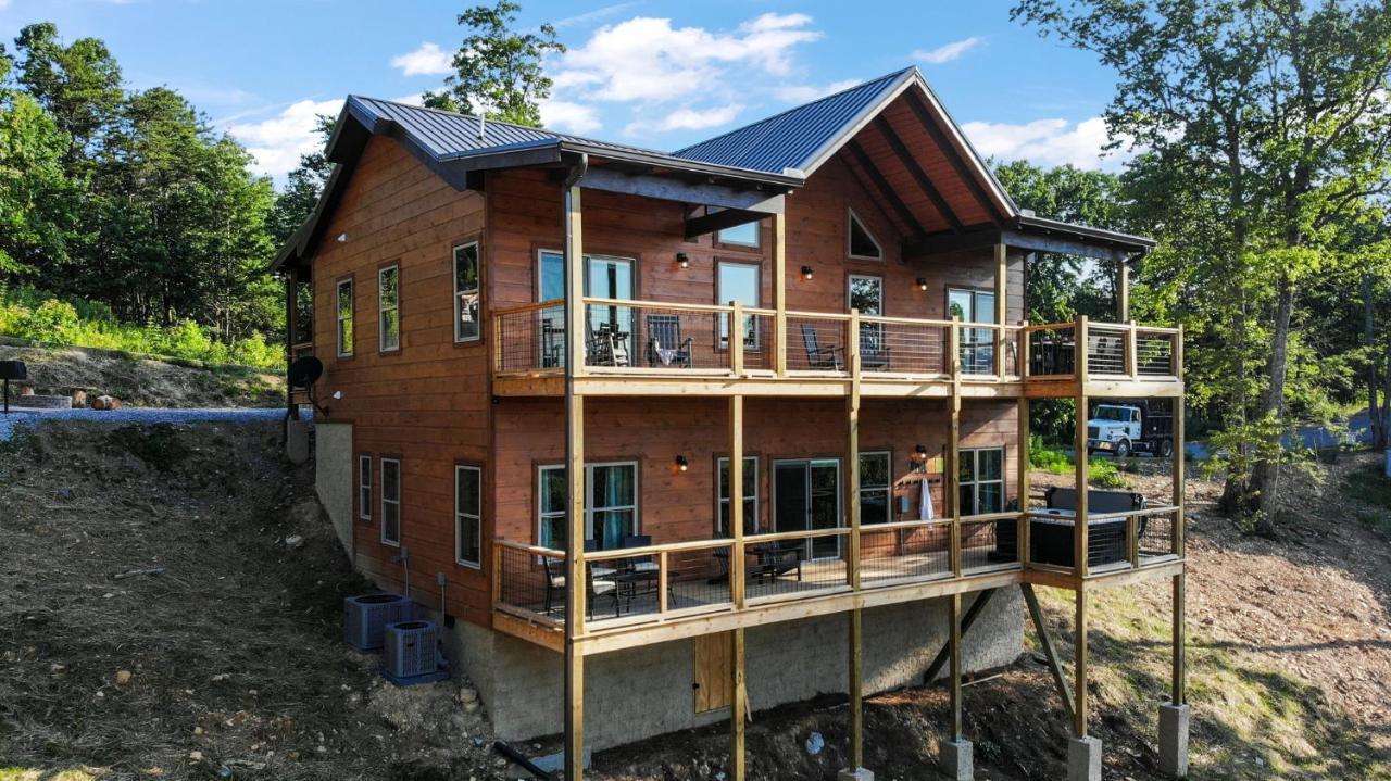 New / 3 King Suites / Sleeps12 / View / 5 Mi To Pf / Hot Tub Сев'єрвілл Екстер'єр фото