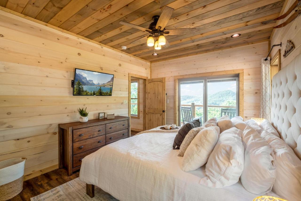 New / 3 King Suites / Sleeps12 / View / 5 Mi To Pf / Hot Tub Сев'єрвілл Екстер'єр фото