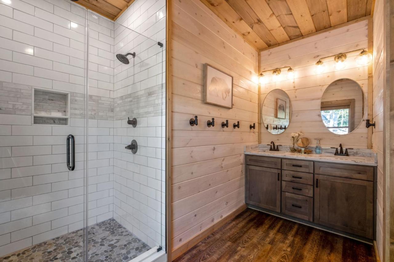 New / 3 King Suites / Sleeps12 / View / 5 Mi To Pf / Hot Tub Сев'єрвілл Екстер'єр фото