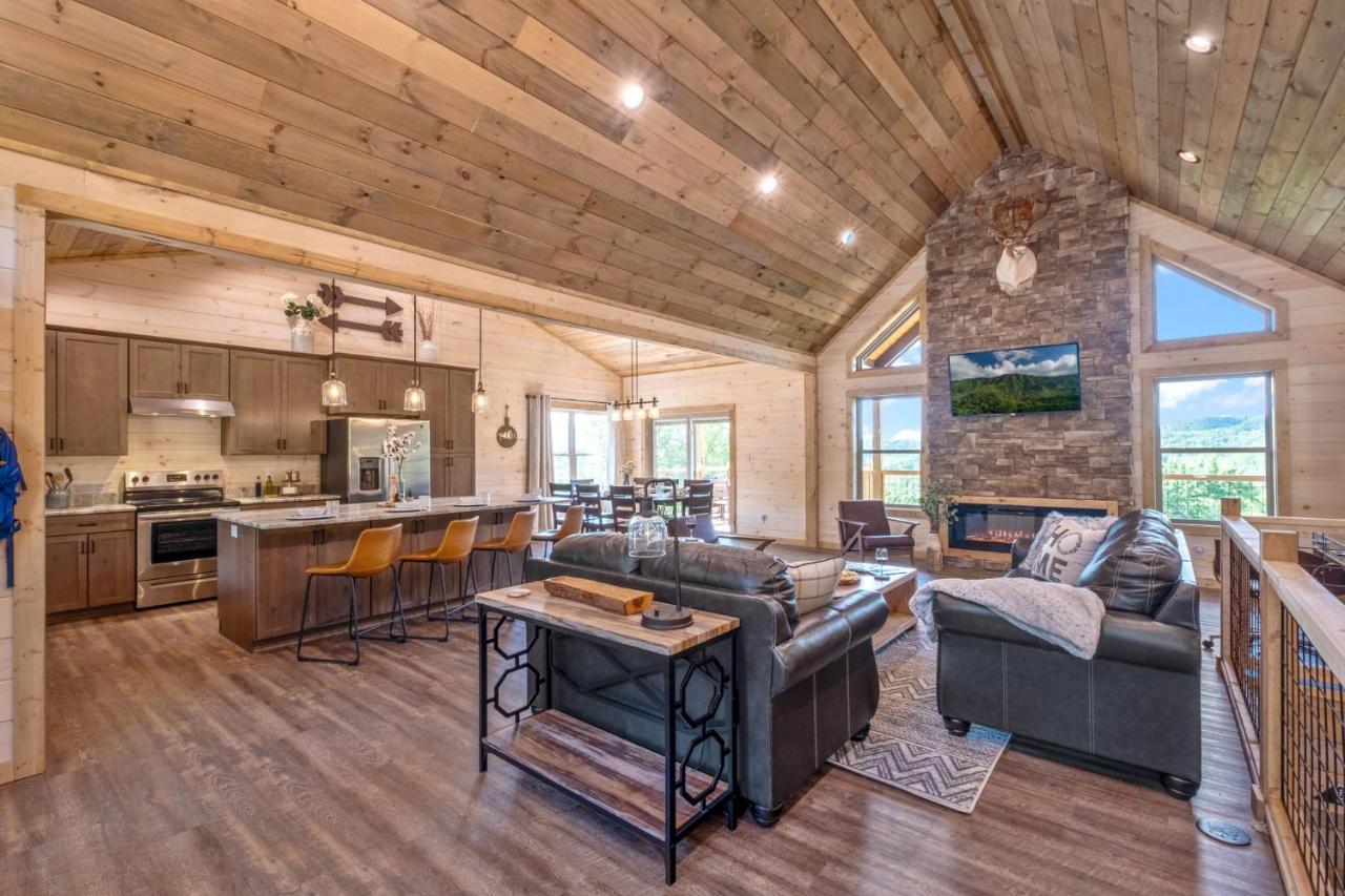 New / 3 King Suites / Sleeps12 / View / 5 Mi To Pf / Hot Tub Сев'єрвілл Екстер'єр фото