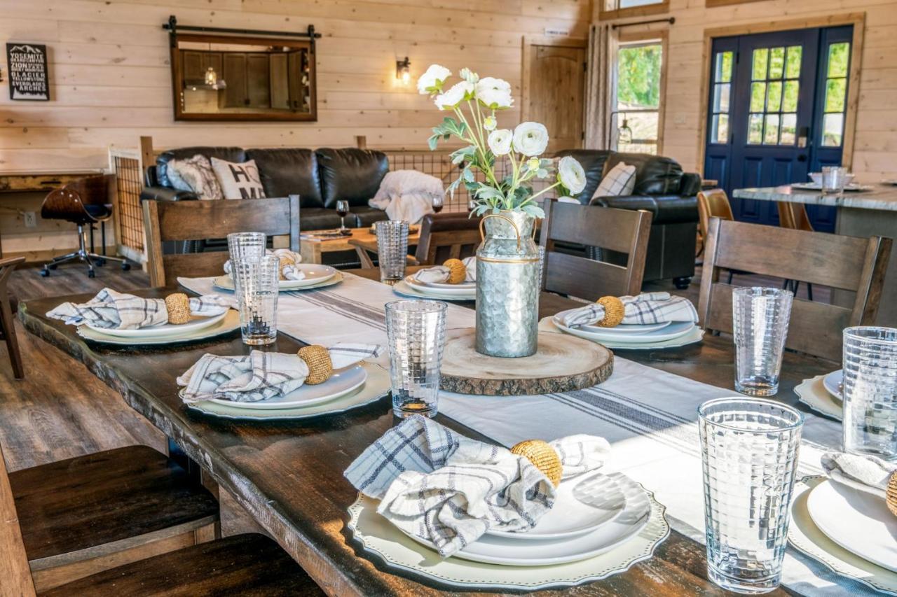 New / 3 King Suites / Sleeps12 / View / 5 Mi To Pf / Hot Tub Сев'єрвілл Екстер'єр фото